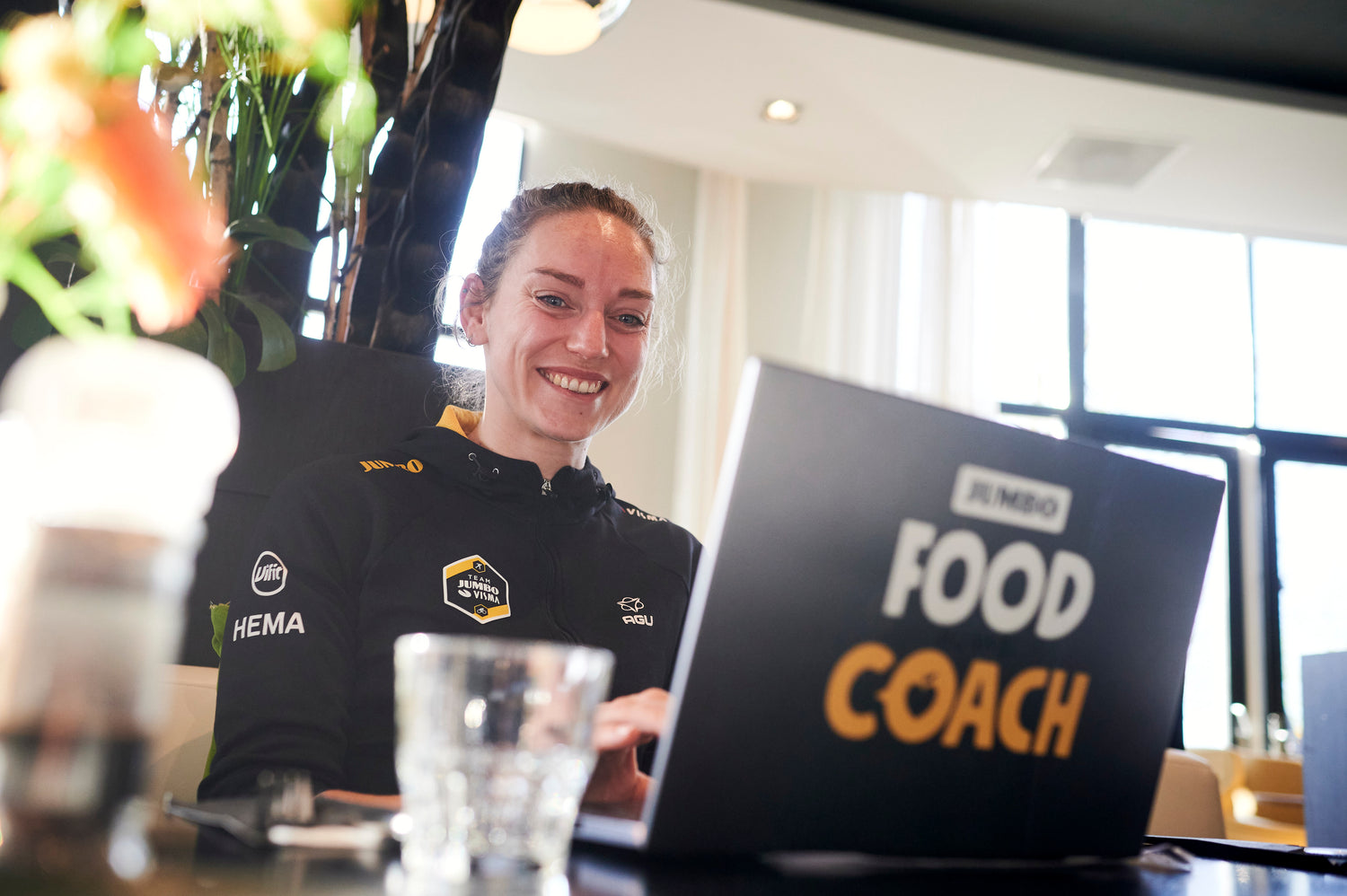Ien Vitse FoodCoach Team Jumbo Visma - Performance Chef - Golden Granola