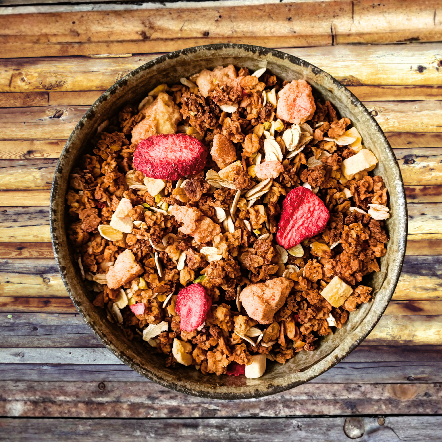 SPECIAL EDITION Crumble met aardbei, mango en pistache